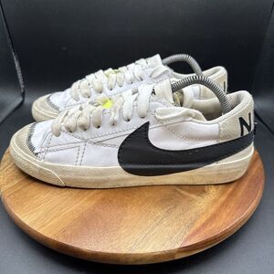 Nike Blazer Low 77 Jumbo Womens Size 10.5 Shoes Black White Sneakers
